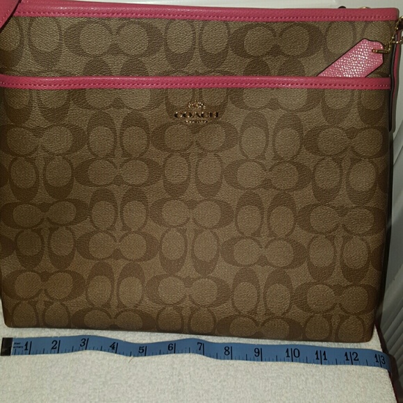 👍sold 👍💗Authentic Signature Coach design - Picture 4 of 4