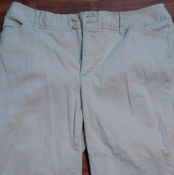 St. John's Bay Capris