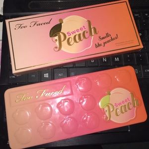 Too faced sweet peach palette