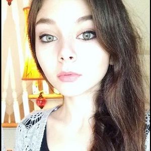 Meet your Posher, Violet