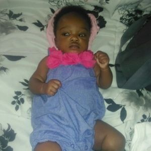 Meet your Posher, Gloria