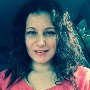 Meet your Posher, Jenny