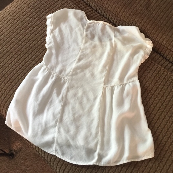 Xs AEO FLOWY ivory blouse🌹 - Picture 2 of 3