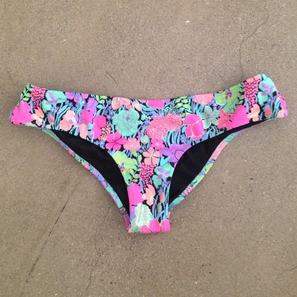 Victoria's Secret Tropical print bikini bottoms