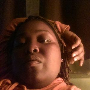 Meet your Posher, Ebony