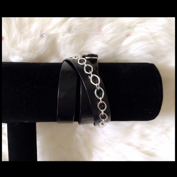 ❗️Ebony Wrap Bracelet - Picture 2 of 5