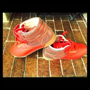 Women's Reebok Classic Freestyle Hi (red/gold) 8