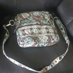 Vera bradley messenger