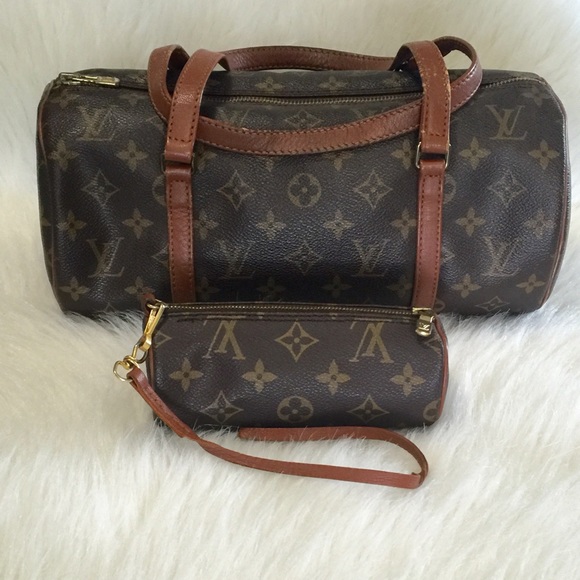 Authentic Louis Vuitton Papillon 30 with pouch