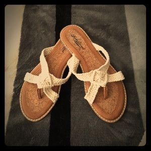NWOT Lucky Brand sandals size 6 1/2.