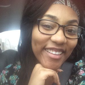 Meet your Posher, Briana