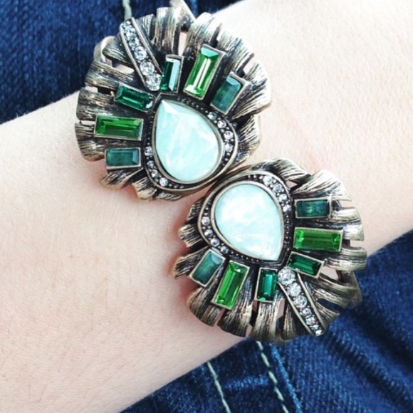 🆕 Statement Cuff - Picture 2 of 3