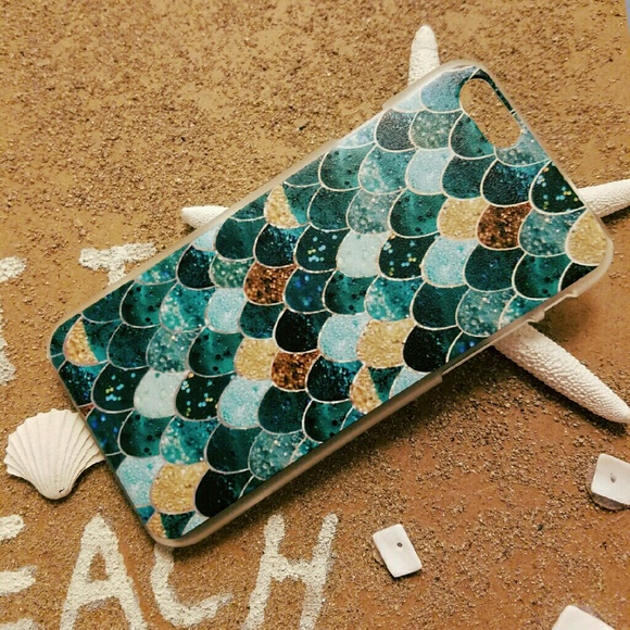 Last 1 green mermaid scale iPhone case - Picture 3 of 4