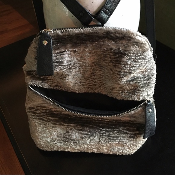 🌺NWT Furry Urban Outfitters Backpack - Picture 4 of 4
