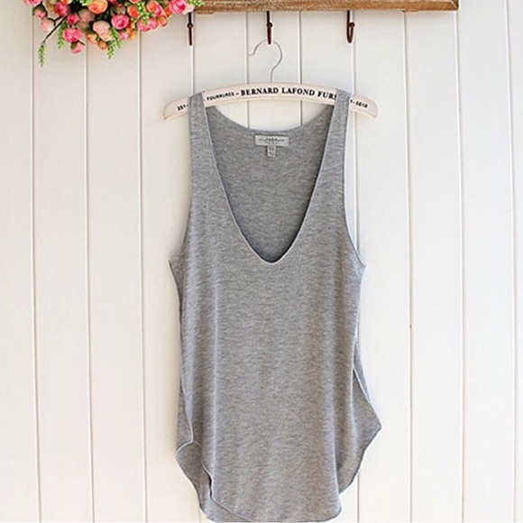 Grey V-Neck Tank 🛍 - Picture 1 of 3