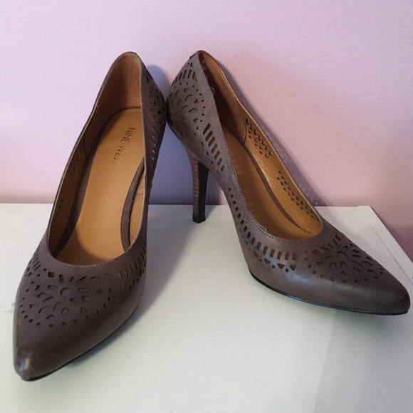 Nine West 8 1/2M high-heels - Picture 1 of 2