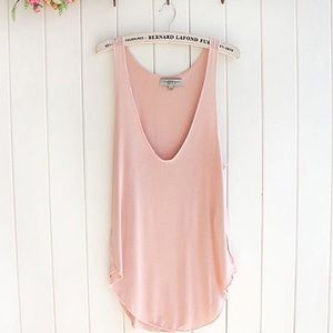 Blush V-Neck Tank 🎀