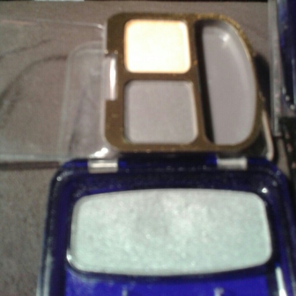 Eyeshadow bundle - Picture 4 of 4