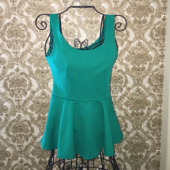 Cute green peplum top