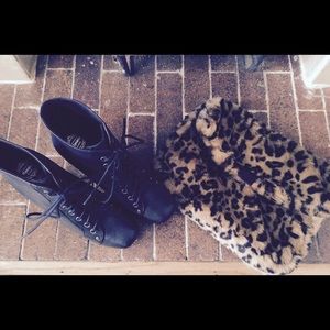 Faux Fur Leopard Clutch