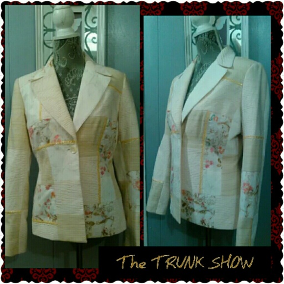 ALBERTO MAKALI Romantic IVORY Floral Size 8