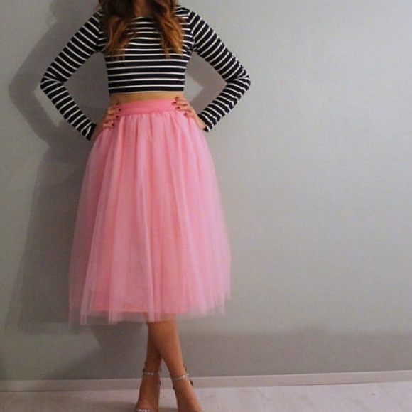 Pink Tulle Skirt with Lining and Pockets - Picture 2 of 4