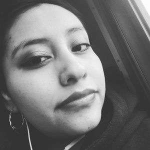 Meet your Posher, Ana