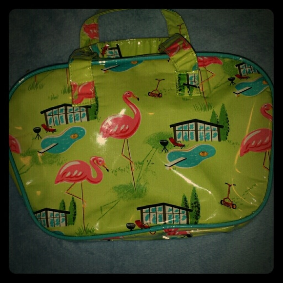 Green & Pink Flamingo Makeup