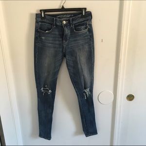 NWOT AE Distressed Skinny Jeans