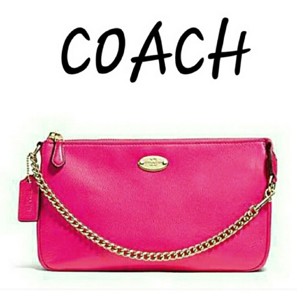 NWT  COACH OVERSIZED WRISTLET - Picture 3 of 3