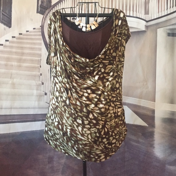 Cute and comfy maternity/nursing top