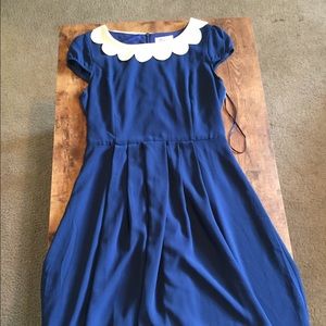 Adorable Peter Pan collar dress