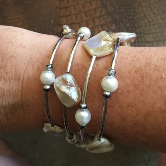 Shell & Costume Pearl Silver Wrap Bead Bracelet - Picture 3 of 4
