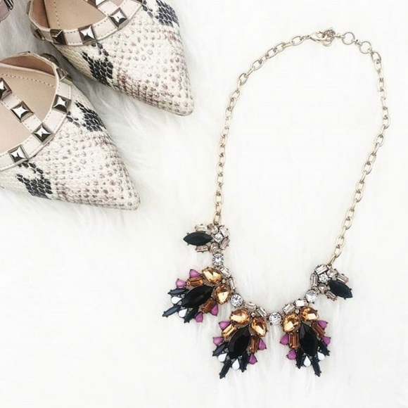 NWT Retail Fashion Statement Necklace - Picture 5 of 5