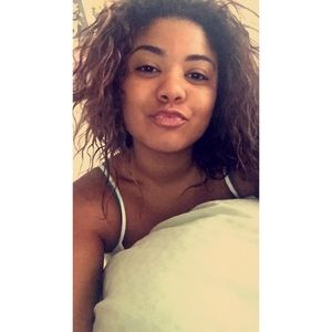 Meet your Posher, Keeley