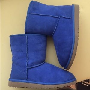 Blue uggs