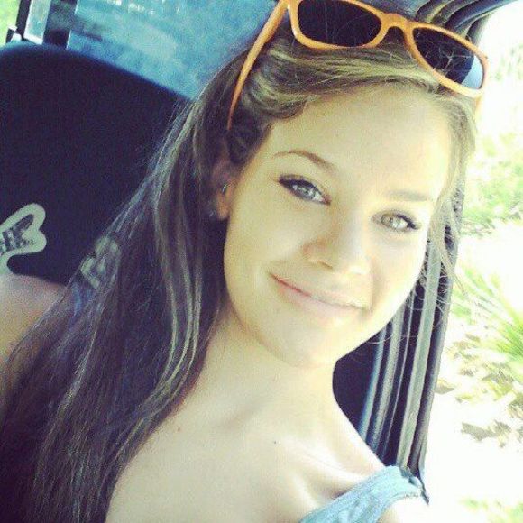 Meet your Posher, Chelsie - Picture 10 of 12