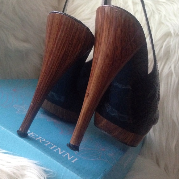 LOWEST!  Envy Black Heels Platforms Bertinni - Picture 3 of 4