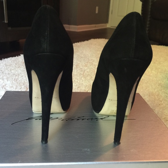 ❌SOLD❌Brian Atwood Maniac suede pumps - Picture 2 of 4