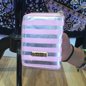 Steve Madden wallet