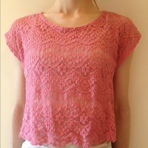 I am selling this summer top!