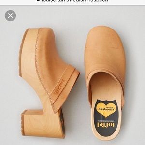 ISO sweetish hasbeens Louise clog