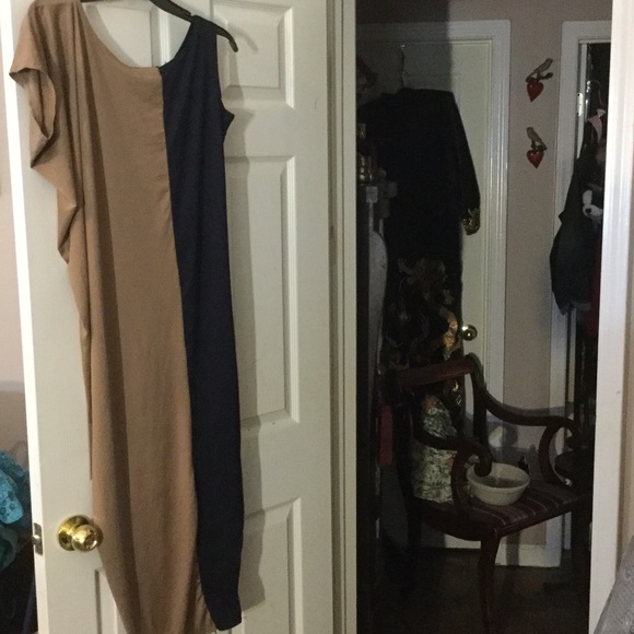 Classy Slimming Maxi Dress - Picture 3 of 3