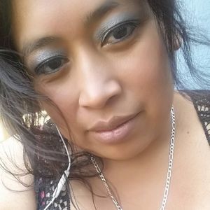 Meet your Posher, Fatima