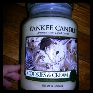 Cookies and cream candle