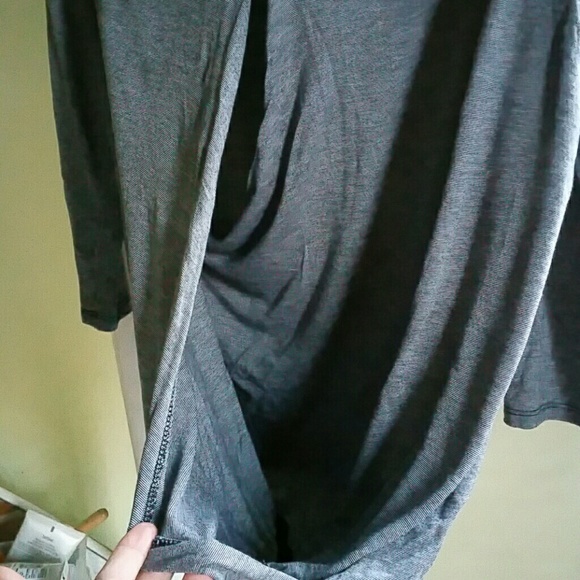 Top - Picture 2 of 2
