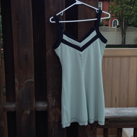 Nike Fit Dry golf/tennis outfit - Picture 4 of 4