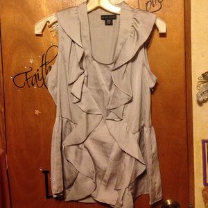 APOSTROPHE RUFFLE TOP