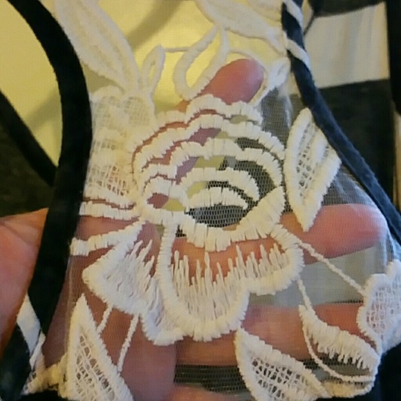Top - Picture 2 of 3