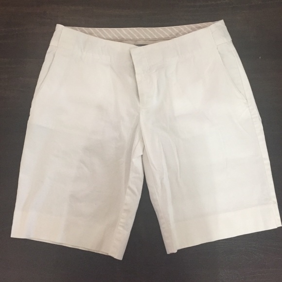 Gap Bermuda style shorts.  Sz. 6.